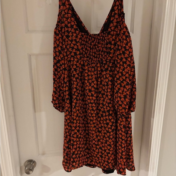 Disney alice in wonderland cold shoulder Sleeve Midi Sundress - Picture 5 of 9